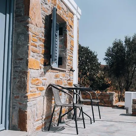 Naousa Villas *
