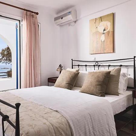Naousa Villas *