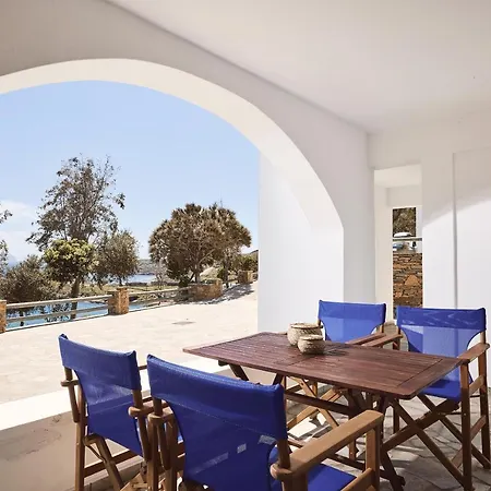 Naousa Villas *