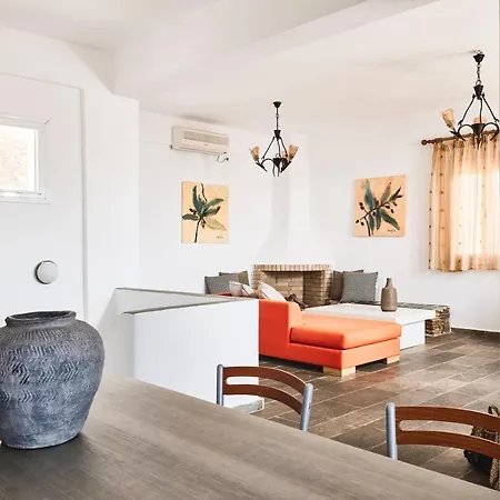 Naousa Villas *