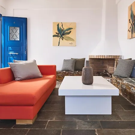 Naousa Villas *