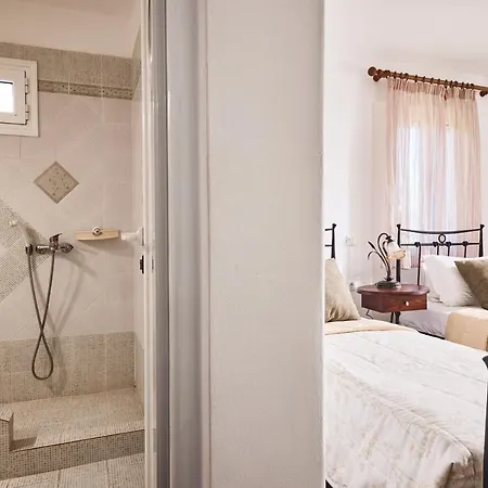 Hébergement de vacances Naousa Villas
