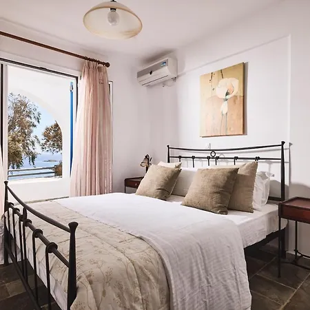 Naousa Villas